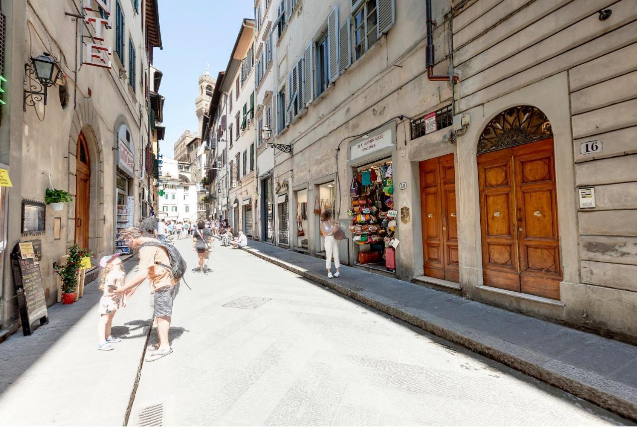 Magico Risveglio Agli Uffizi Appartement Florence Buitenkant foto