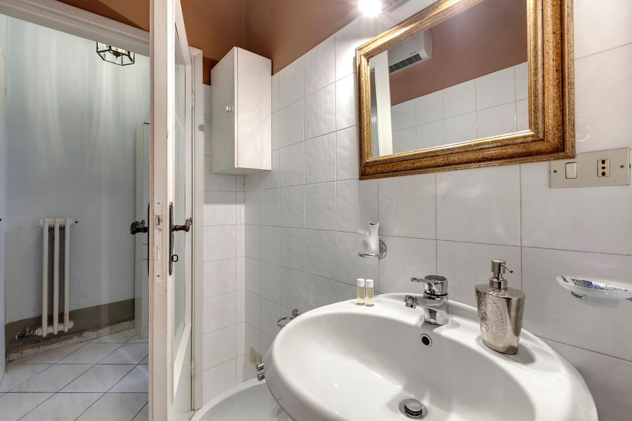 Magico Risveglio Agli Uffizi Appartement Florence Buitenkant foto
